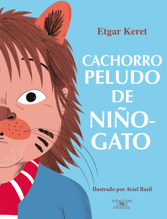Cachorro peludo de niño/gato