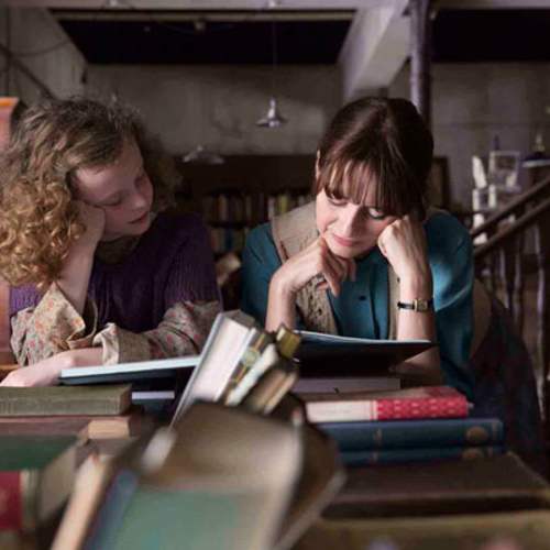 5 libreras recomiendan 10 grandes títulos escritos por mujeres
