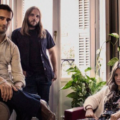 Lo que lee un grupo de música en su ascenso hacia la fama