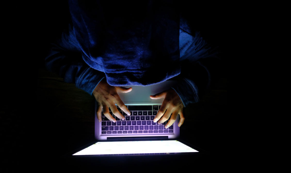 Internet nos espía, y estos libros nos explican cómo