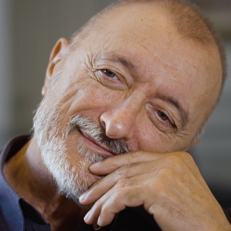 Los 3 libros sobre la Guerra Civil que Arturo Pérez-Reverte recomienda leer: “Habría que leer las novelas de los dos bandos”