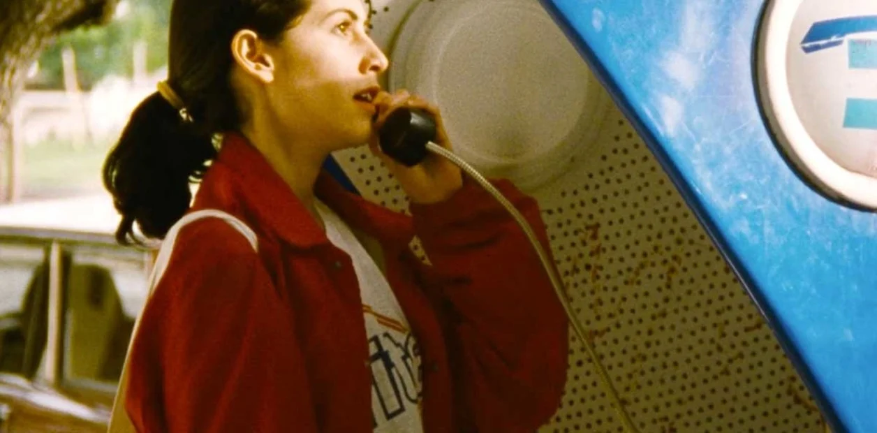 Revista Ñ: Aquellas líneas descolgadas, un viaje a los teléfonos de antes