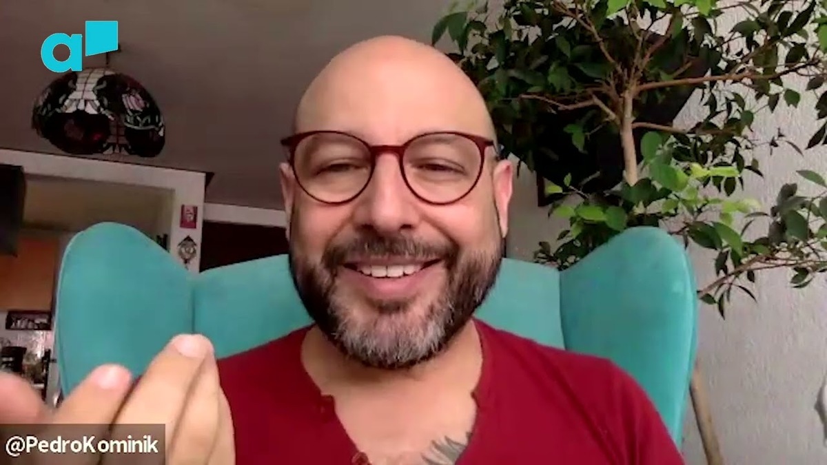 Pedro Kóminik: entrevista y libros recomendados