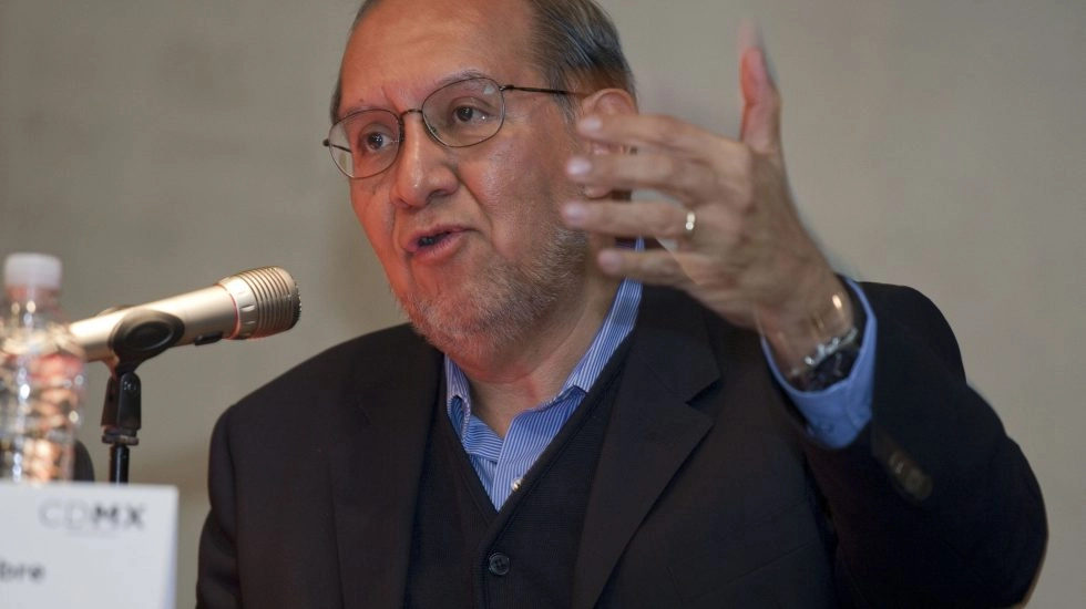 Raúl Trejo Delarbre y los libros que exploran la IA y el Chat GPT