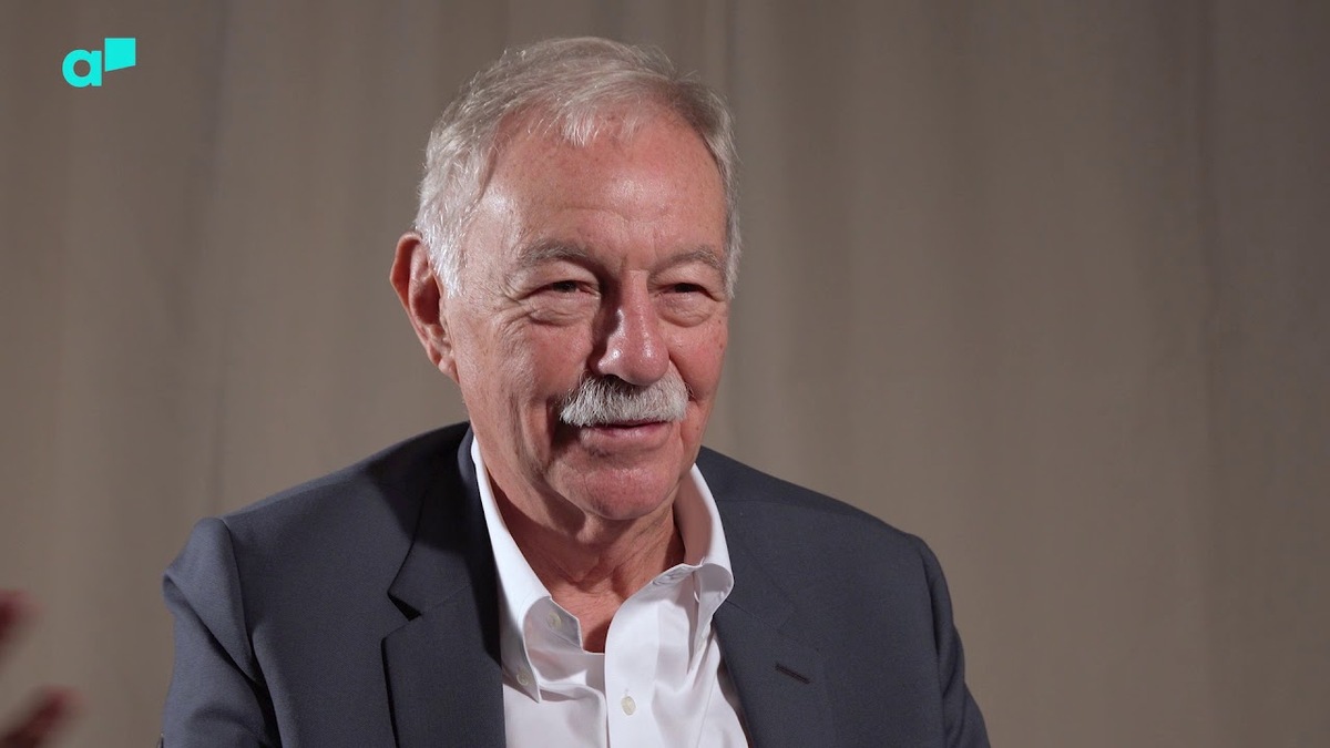 ENTREVISTA: EDUARDO MENDOZA | EL PAÍS | LIBROTEA