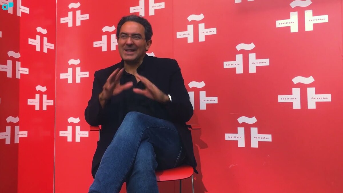Juan Gabriel Vásquez: entrevista y libros recomendados