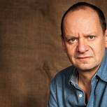 Juzgar los crímenes de la historia: una conversación con Philippe Sands