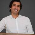 César Suárez: entrevista y libros recomendados