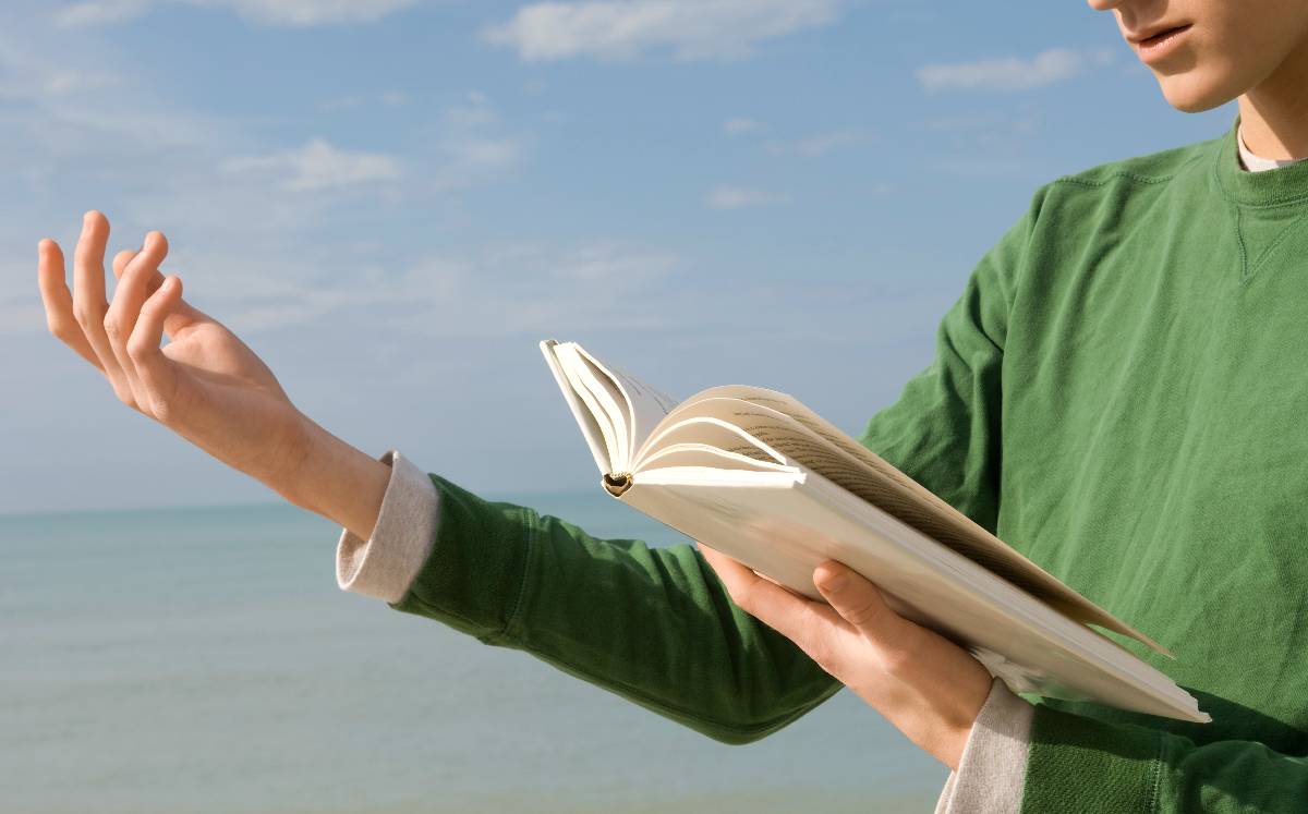 Memorias, intriga y algoritmos: los libros recomendados de 'Laberinto'