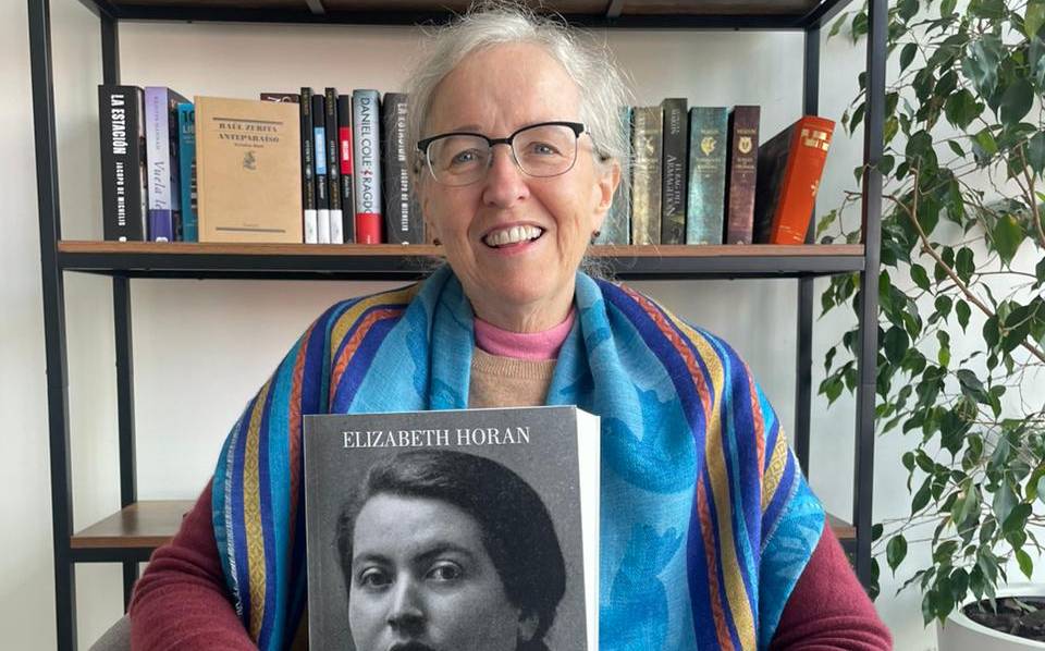 Gabriela Mistral y otras poetas imprescindibles, recomendadas por Elizabeth Horan.