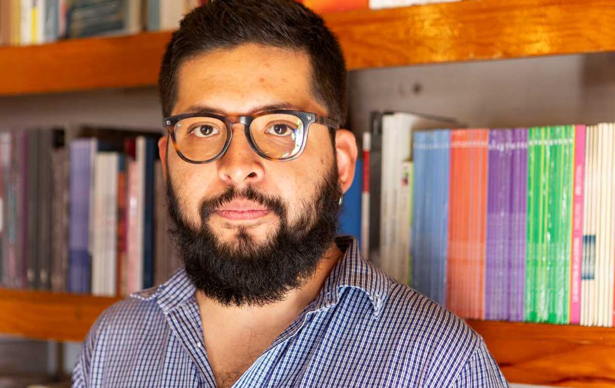 Libros para inspirarte y escribir, recomendados por Guillermo Hidalgo. Foto: Adrian Mealand