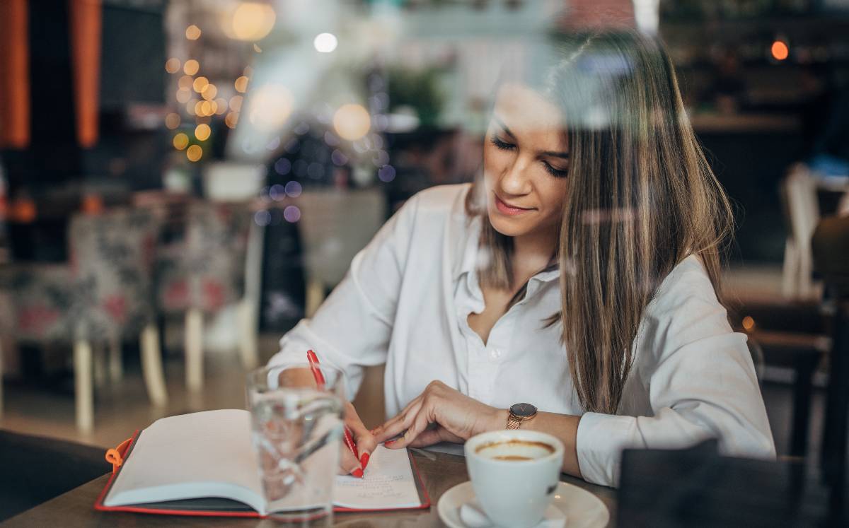 Cinco grandes novelas para celebrar el día de las escritoras