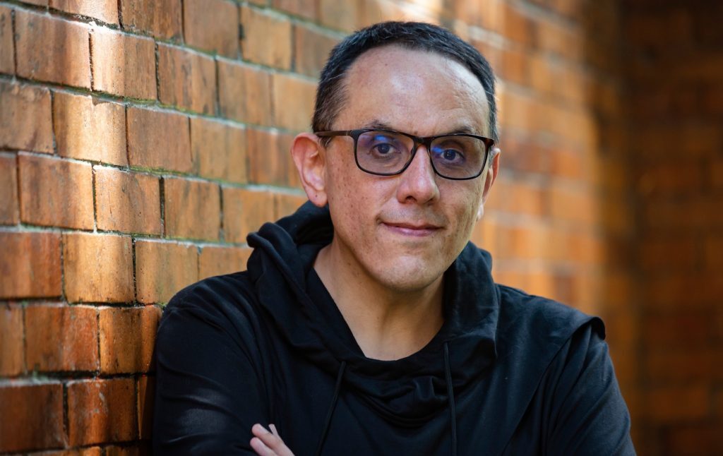 Alberto Chimal recomienda libros de lo extraño . Foto: cortesía del autor