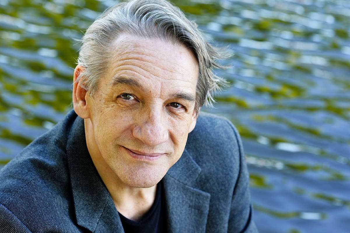 Alberto Ruy Sánchez y los libros para adorar a los gatos