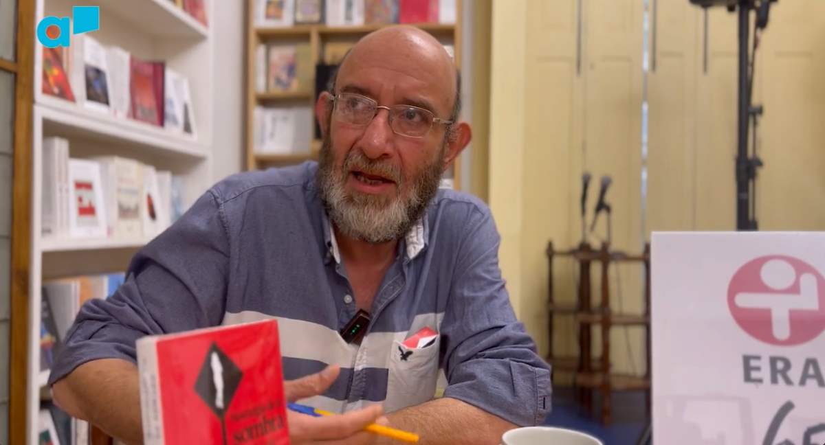 Eduardo Antonio Parra: entrevista y libros recomendados