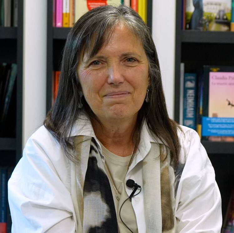 Claudia Piñeiro: libros para mantener la mirada crítica