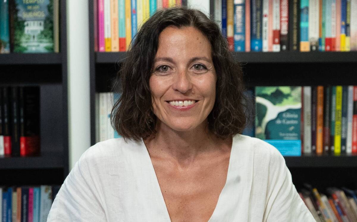 Libros para asomarse a la luz y a la oscuridad, recomendados por Glòria de Castro
