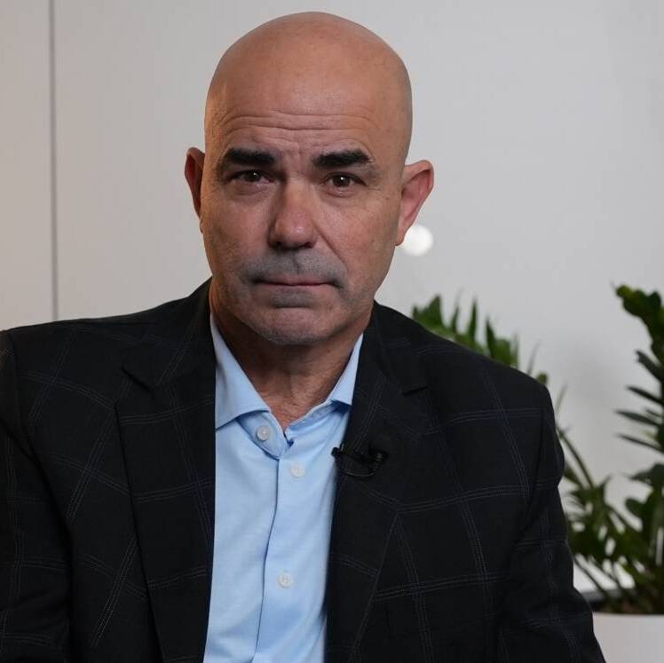 Eduardo Sacheri: libros que indagan en las heridas de la Historia