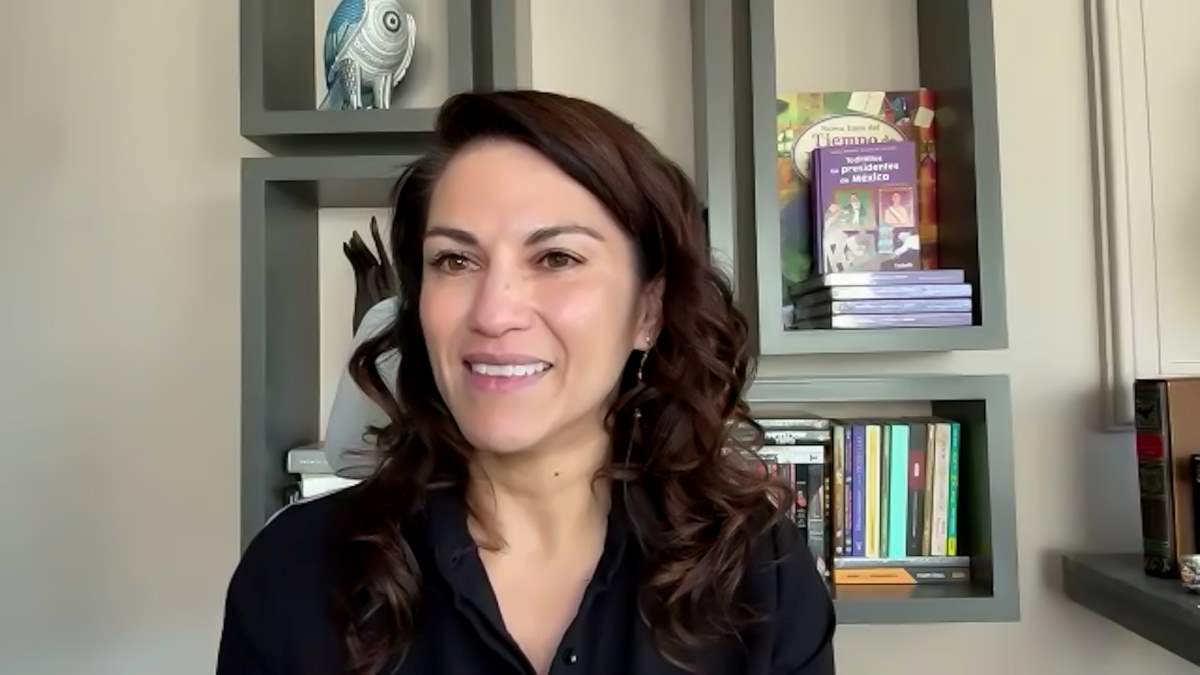 Jimena Ramírez recomienda libros que desempolvan la historia. Foto: especial