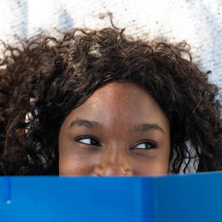 Cinco libros con mucho humor para leer como terapia