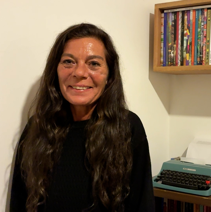 Libros que migran: Mariana Travacio y la geografía de lo quebrado