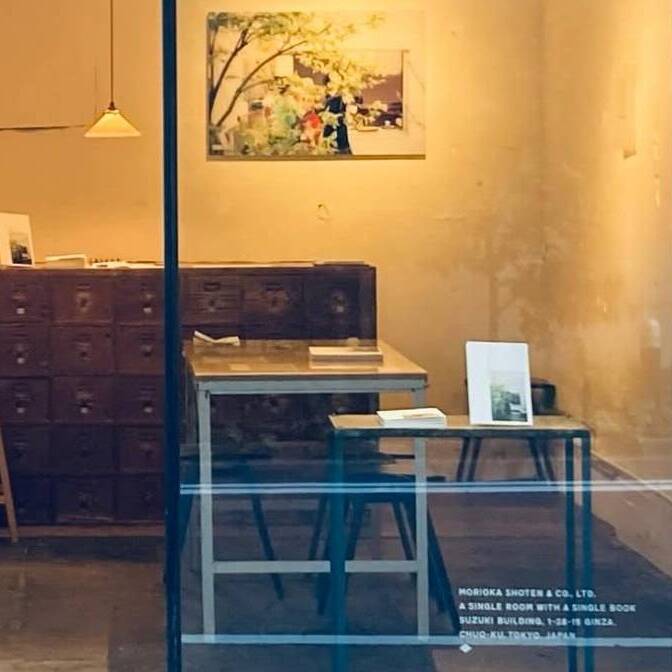 Libros sin autor y librerías con un solo libro: las respuestas ante un mercado editorial saturado