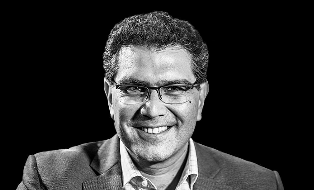 Armando Ríos Piter recomienda libros para salir de la Matrix. Imagen: cortesía