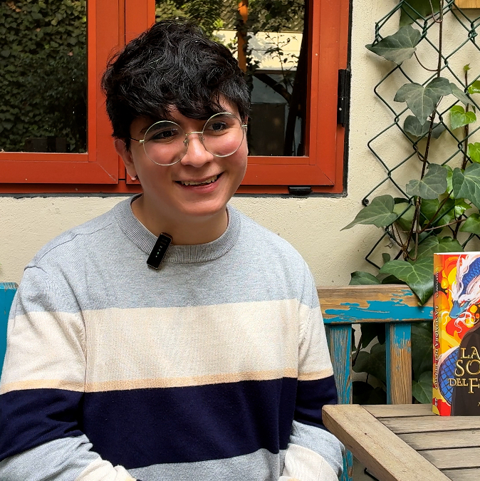 Alex García y los libros que construyen mundos