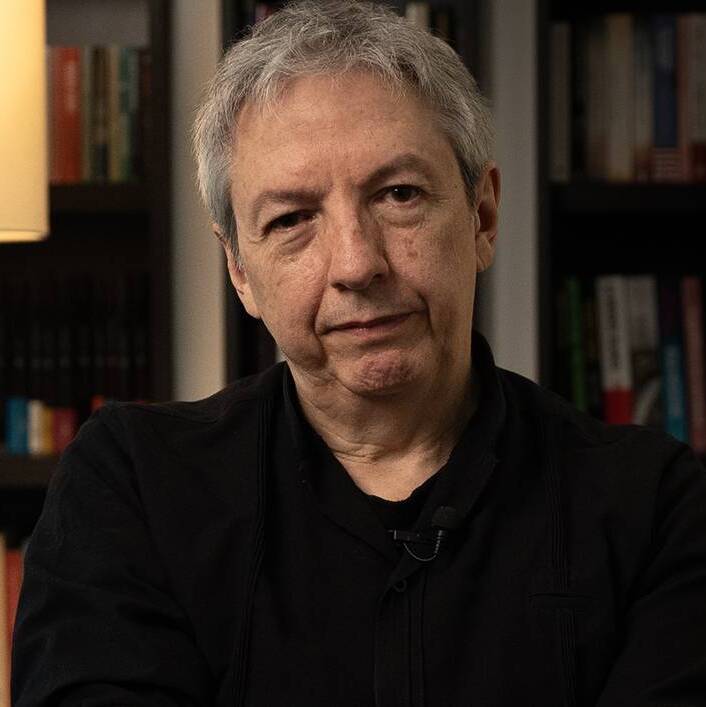 David Toscana y la novela de los vencidos: así nació 'El ejército ciego', Premio Alfaguara 2026, y sus libros favoritos