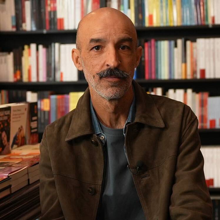 La crisis de pareja contada con humor: Jesús Carrasco sobre ‘El detalle’ y los libros que le inspiran
