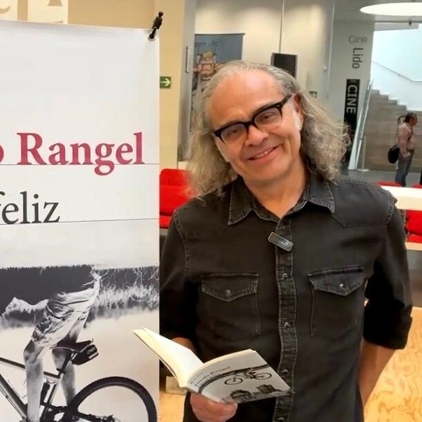 Joselo Rangel y el libro donde todo parece normal… hasta que deja de serlo