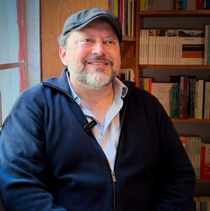 Cómo se construye una ficción: Martín Solares y el oficio de escribir