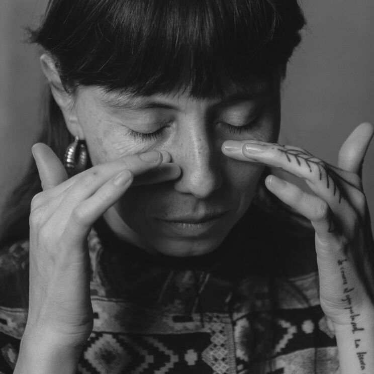Libros para atravesar la noche: Diana Obando y las fronteras de la consciencia