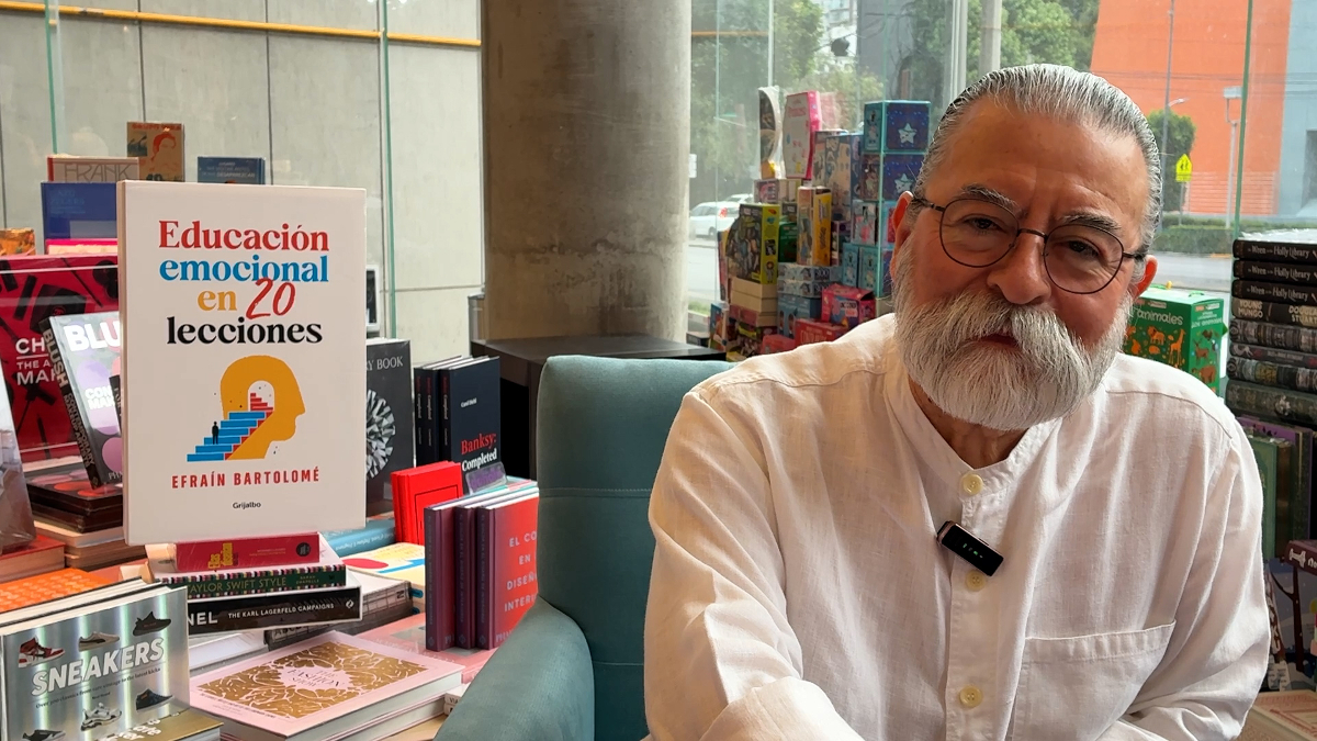 Libros, selva y mente: el viaje vital del laureado poeta Efraín Bartolomé. Foto: Verónica Maza