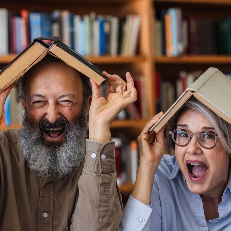 10 libros para matarse de risa: la Estantería definitiva del humor y la sátira. Foto: Getty