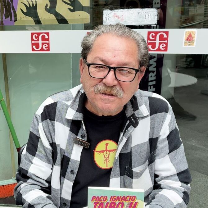 Paco Ignacio Taibo II y las tripas del thriller mexicano