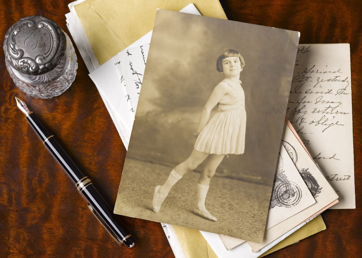 Libros de ficción epistolar y documentos encontrados. Foto: Getty